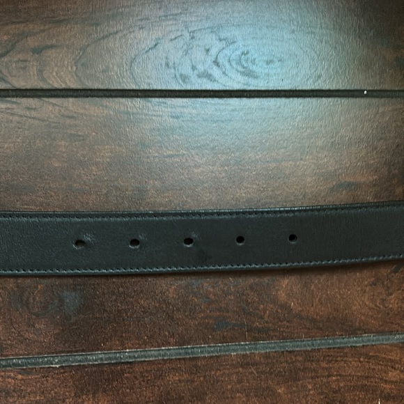 GG marmont belt with gold hardware size 75🖤💛🤍 - Picture 6 of 9